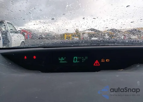 2005 Toyota Prius z USA, uszkodzony, nr VIN JTDKB22UX53105763